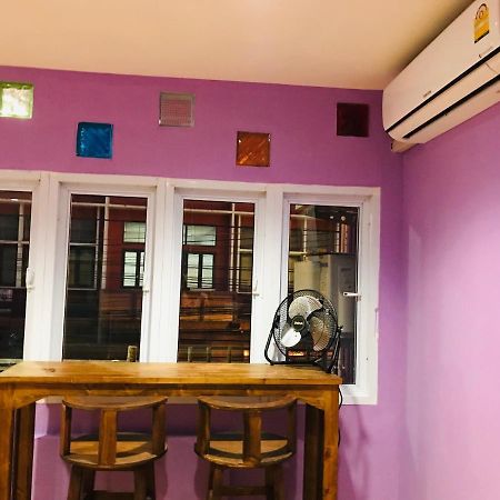 Supalakhouse Vandrarhem Chiang Mai Exteriör bild