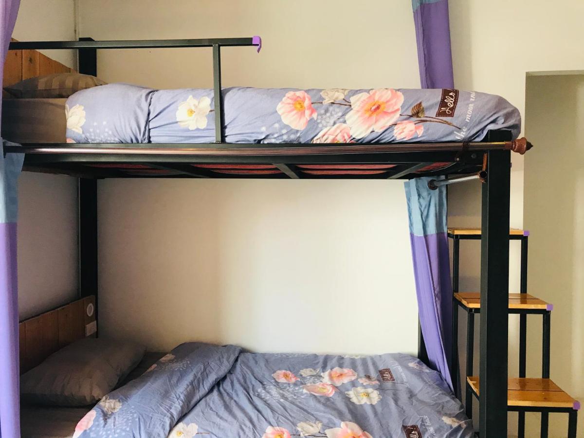 Supalakhouse Vandrarhem Chiang Mai Exteriör bild